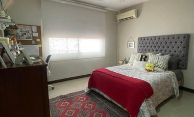 Casa de venta en Samborondón, Urbanización Villa Real