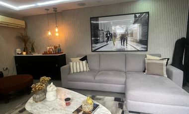 Casa de venta en Samborondón, Urbanización Villa Real