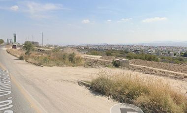 Terreno de 2,770 m2, Comercial sobre Avenida Universidades, Querétaro