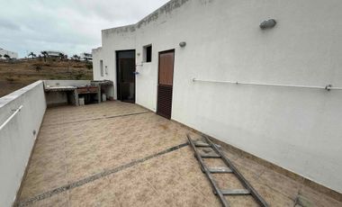 Alquiler de departamento en Manta en urbanización privada