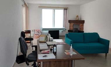 CASA UNA SOLA PLANTA, BUENAS CONDICIONES, CONDOMINIO PRIVADO, PORTÓN ELÉCTRICO