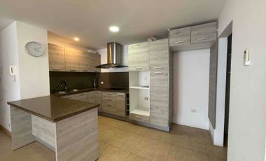 Alquilo departamento en Manta en urbanización privada zona sur