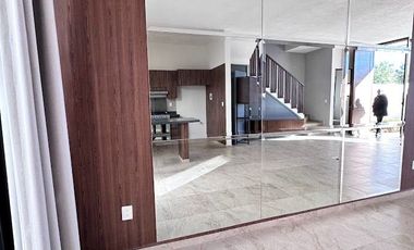 CASA EN RENTA EN HACIENDA VALBUENA ZONA NORTE CON ALBERCA