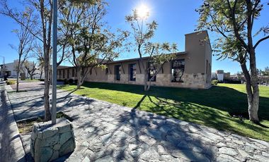 CASA EN RENTA EN HACIENDA VALBUENA ZONA NORTE CON ALBERCA