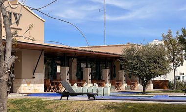 CASA EN RENTA EN HACIENDA VALBUENA ZONA NORTE CON ALBERCA