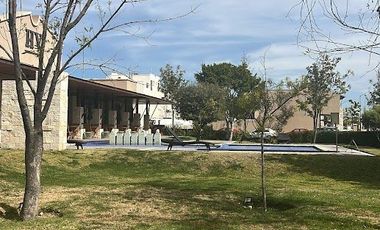 CASA EN RENTA EN HACIENDA VALBUENA ZONA NORTE CON ALBERCA