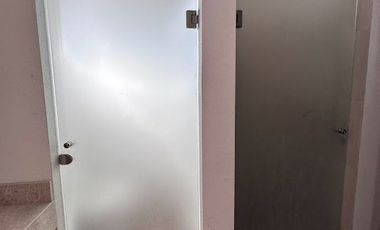 CASA EN RENTA EN HACIENDA VALBUENA ZONA NORTE CON ALBERCA