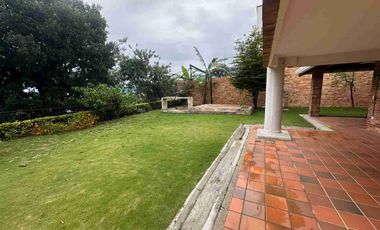 HERMOSA CASA EN VENTA EN RUITOQUE CONDOMINIO CON PERFIL AL CAMPO DE GOLF