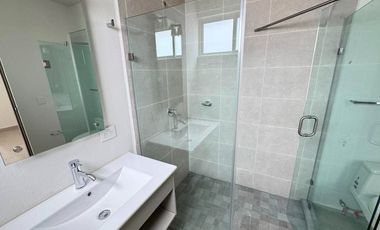 CASA EN VENTA EN AGUASCALIENTES, ZONA PONIENTE COTO GRANITO