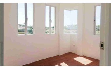 Promo Alert! Full 2 Storey Sania Duplex with 3 Bedrooms 110 sqm . Flood Free Community in Calamba City Laguna.