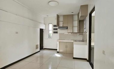 House for Rent: 75k 5br 4cr woodridge park L300sqm & F250sqm