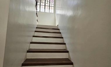 House for Rent: 75k 5br 4cr woodridge park L300sqm & F250sqm