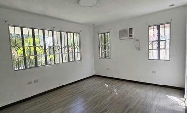 House for Rent: 75k 5br 4cr woodridge park L300sqm & F250sqm