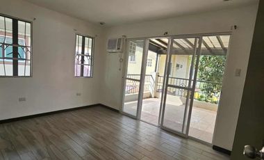 House for Rent: 75k 5br 4cr woodridge park L300sqm & F250sqm
