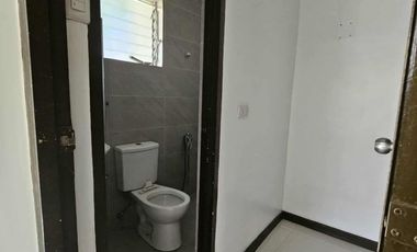 House for Rent: 75k 5br 4cr woodridge park L300sqm & F250sqm