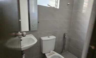 House for Rent: 75k 5br 4cr woodridge park L300sqm & F250sqm