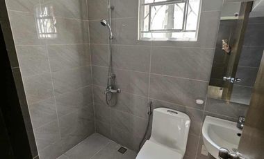 House for Rent: 75k 5br 4cr woodridge park L300sqm & F250sqm