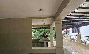 House for Rent: 75k 5br 4cr woodridge park L300sqm & F250sqm