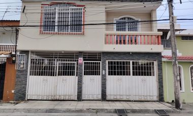 Departamento de alquiler en Garzota 2, 3 dormitorios, 1 parqueo.