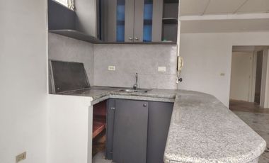 Departamento de alquiler en Garzota 2, 3 dormitorios, 1 parqueo.