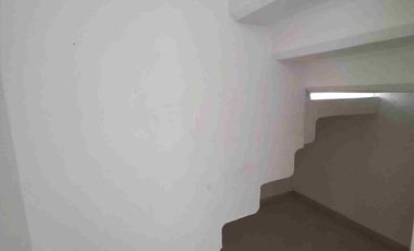 Venta de casa en conjunto cerrado de dos pisos,ubicada al oriente de la ciudad de neiva