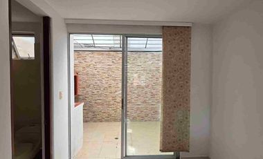 Venta de casa en conjunto cerrado de dos pisos,ubicada al oriente de la ciudad de neiva