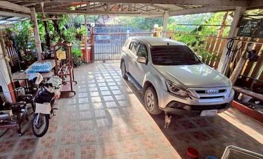 Single house, ready to move in, in Soi Wat Don Thong, near Chachoengsao Hospital, not far from the city.