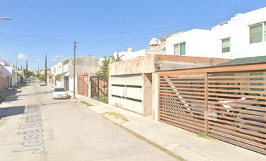 CASA EN VENTA EN FRACCIONAMIENTO LOMAS DE SANTA ANITA AGUASCALIENTES