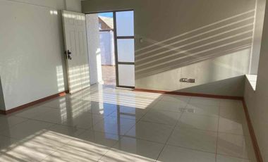 EN VENTA , AMPLIA CASA EN PARQUE R LAS PALMAS - LINARES