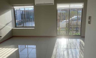 EN VENTA , AMPLIA CASA EN PARQUE R LAS PALMAS - LINARES