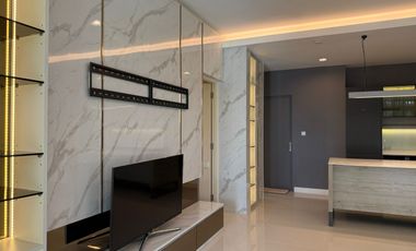 Single House for Sale –  Mantana Motorway-New Krungthep Kretha Corner Plot Facing the Park