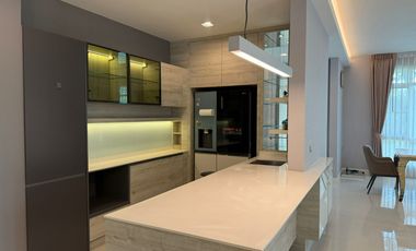 Single House for Sale –  Mantana Motorway-New Krungthep Kretha Corner Plot Facing the Park