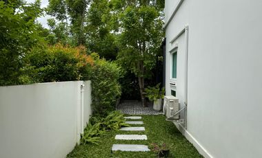 Single House for Sale –  Mantana Motorway-New Krungthep Kretha Corner Plot Facing the Park