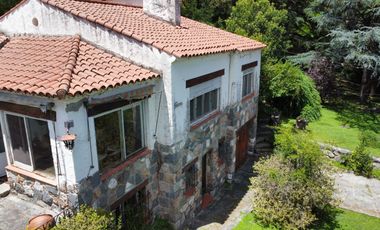 Casa En La Falda, Inmejorable Ubicación, Vista, Ppropiedad De Relevancia