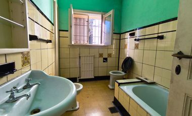 Casa En La Falda, Inmejorable Ubicación, Vista, Ppropiedad De Relevancia