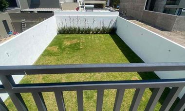 RENTA en la campiña del bosque