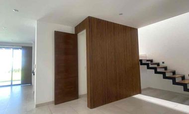 RENTA en la campiña del bosque