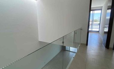 RENTA en la campiña del bosque