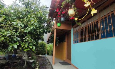 Preciosa Quinta vacacional de 4.400m² ,en venta. Puellaro. Quito, Ecuador.