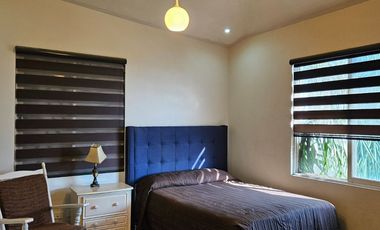 CASA EN EXCELENTE UBICAICON ZONA TRANQUILA