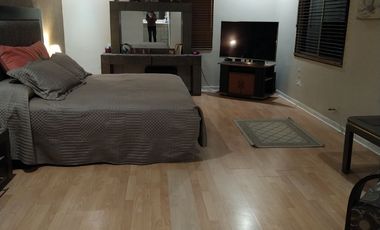 CASA EN EXCELENTE UBICAICON ZONA TRANQUILA