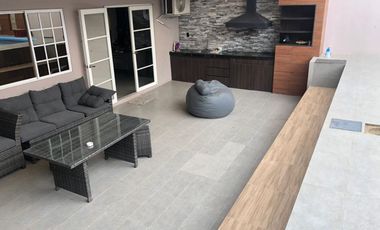 SE RENTA HERMOSA CASA FAMILIAR, MIRAFLORES,MACHALA