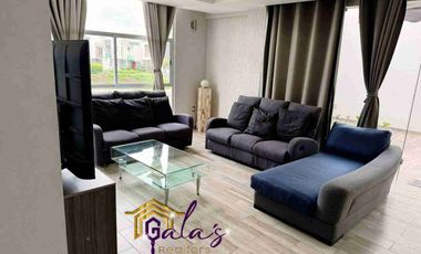 VENTA O RENTA AMUEBLADA,  ESQUINA,  4 HAB CON BAÑO!!