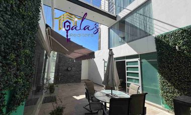 VENTA O RENTA AMUEBLADA,  ESQUINA,  4 HAB CON BAÑO!!