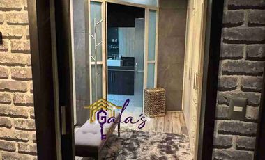 VENTA O RENTA AMUEBLADA,  ESQUINA,  4 HAB CON BAÑO!!