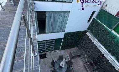 VENTA O RENTA AMUEBLADA,  ESQUINA,  4 HAB CON BAÑO!!