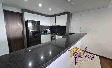 RENTA DEPARTAMENTO AMUEBLADO 3 HAB CON BAÑO CADA UNA!!