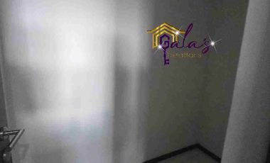 RENTA DEPARTAMENTO AMUEBLADO 3 HAB CON BAÑO CADA UNA!!