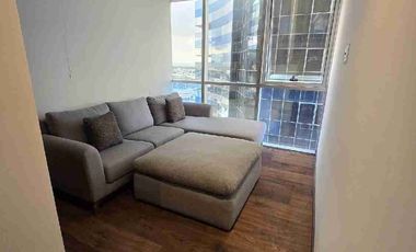 RENTA DEPARTAMENTO AMUEBLADO 3 HAB CON BAÑO CADA UNA!!