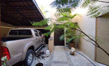 CASA EN VENTA EN FRACC. SAN JERONIMO AHUATEPEC